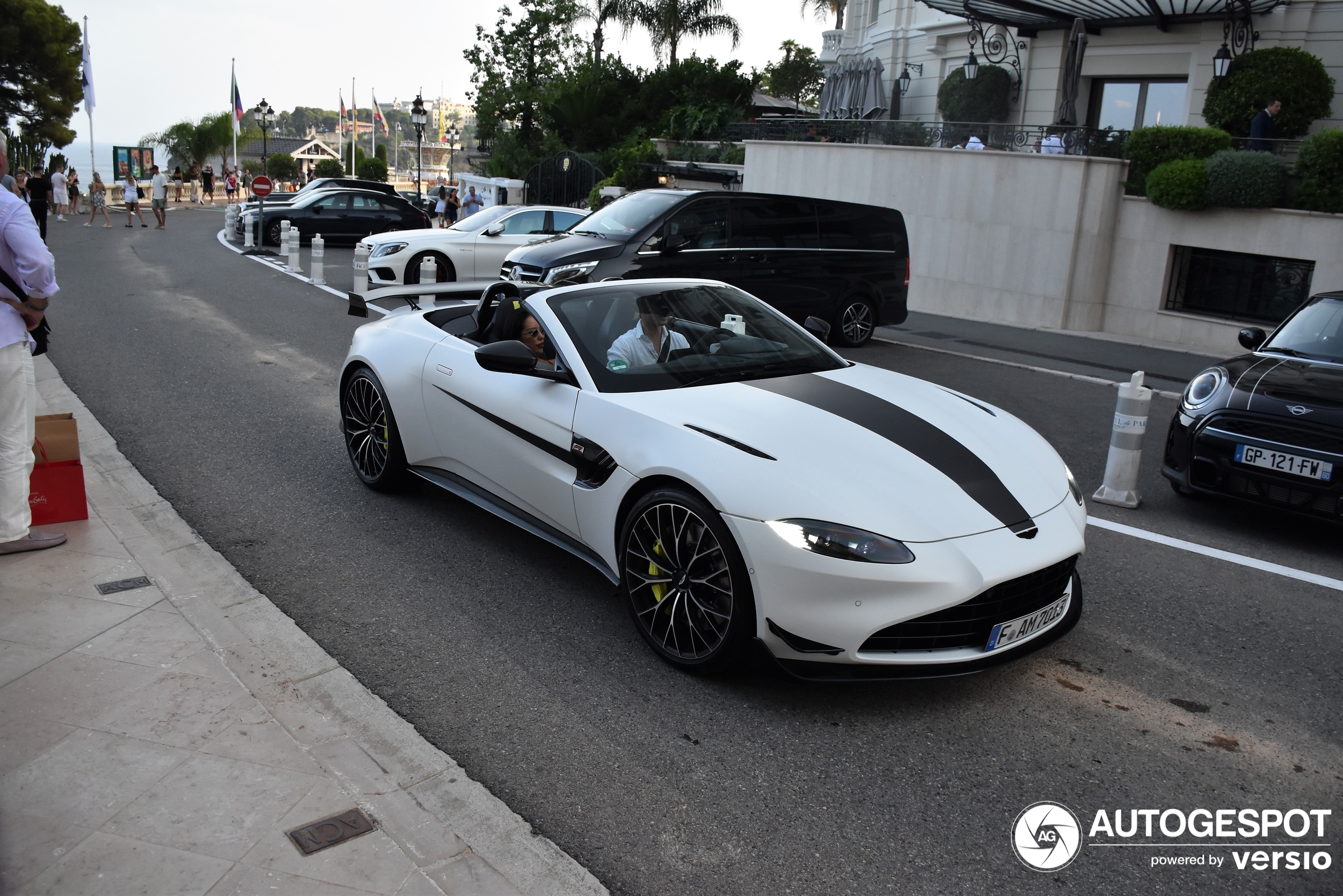 Aston Martin V8 Vantage Formula 1 Edition Roadster