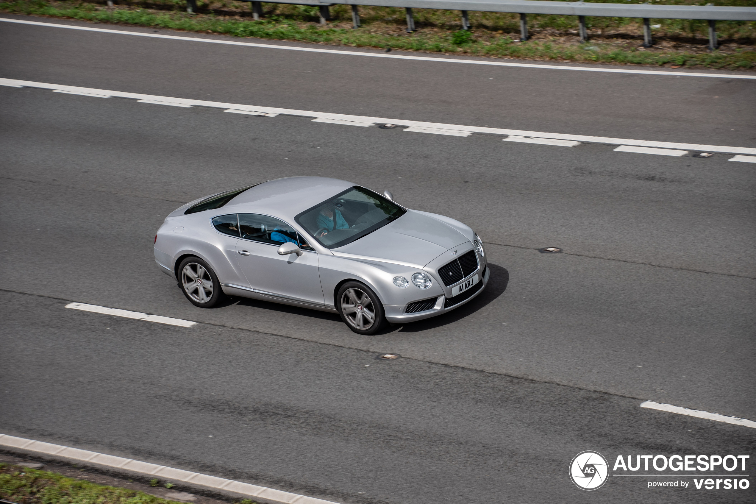 Bentley Continental GT V8