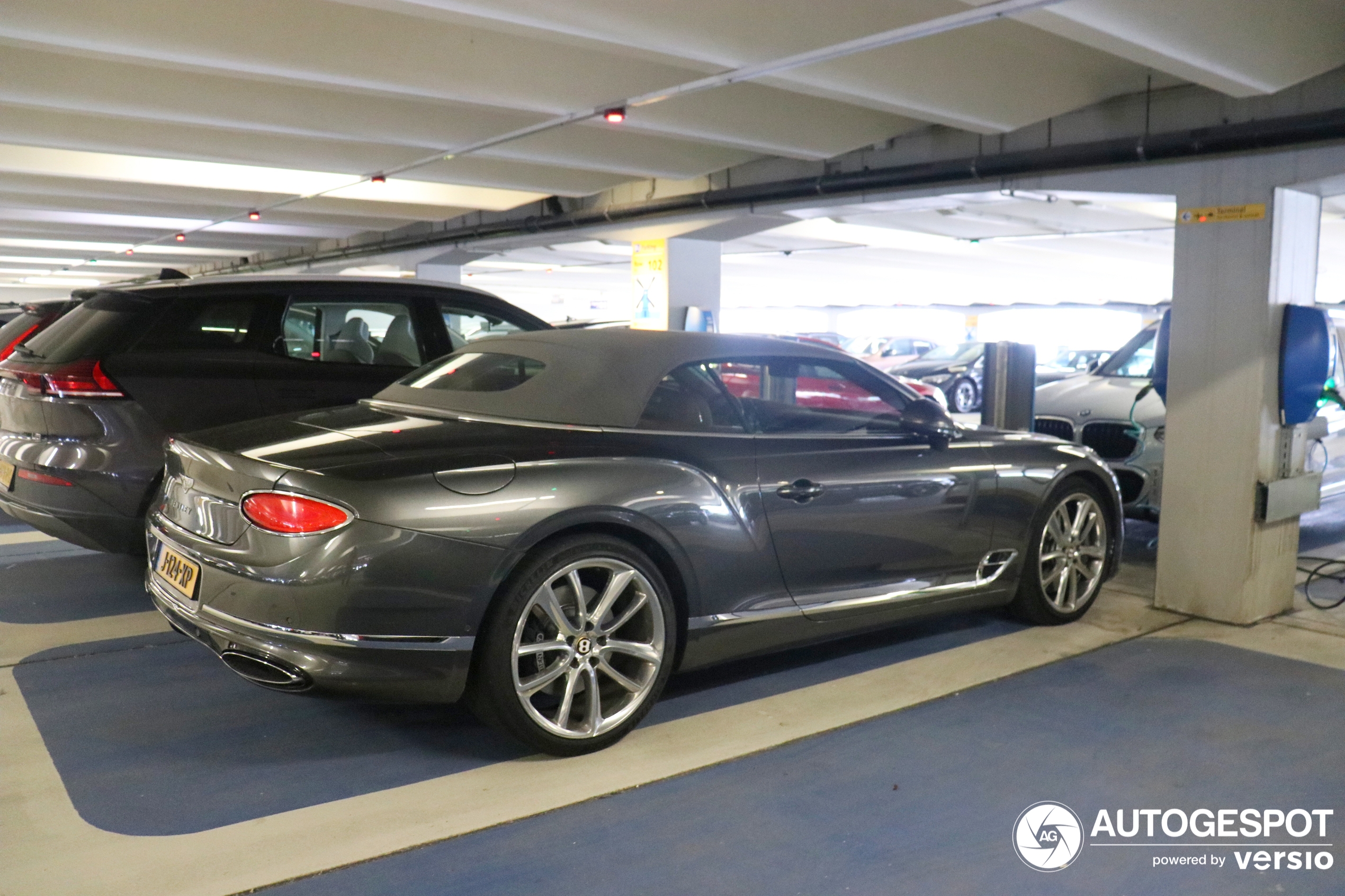 Bentley Continental GTC 2019