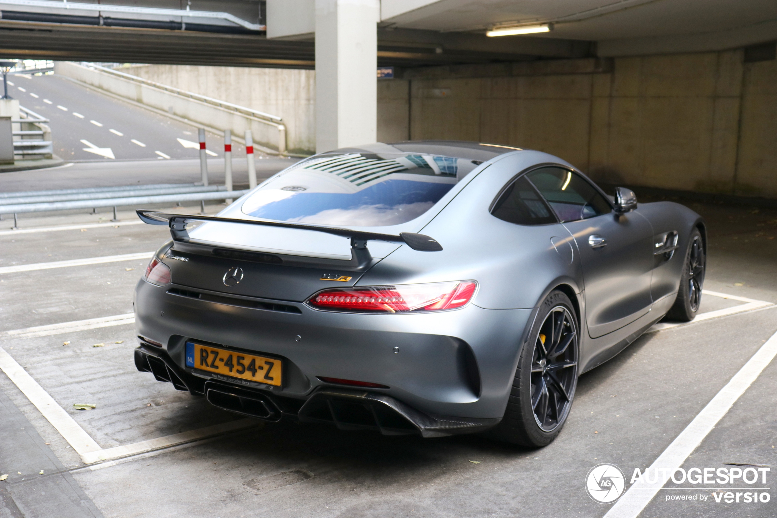 Mercedes-AMG GT R C190