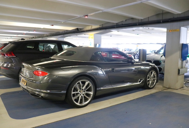 Bentley Continental GTC 2019