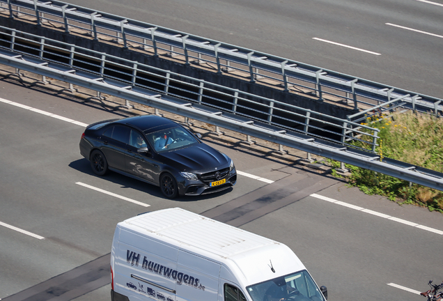 Mercedes-AMG E 63 S W213