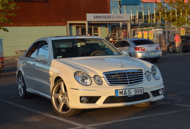 Mercedes-Benz E 63 AMG