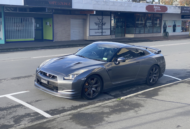 Nissan GT-R