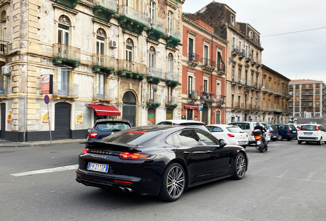 Porsche 971 Panamera Turbo S E-Hybrid