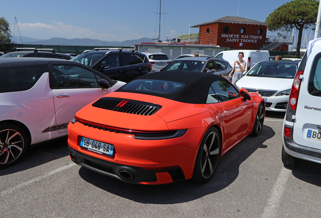 Porsche 992 Carrera 4S Cabriolet