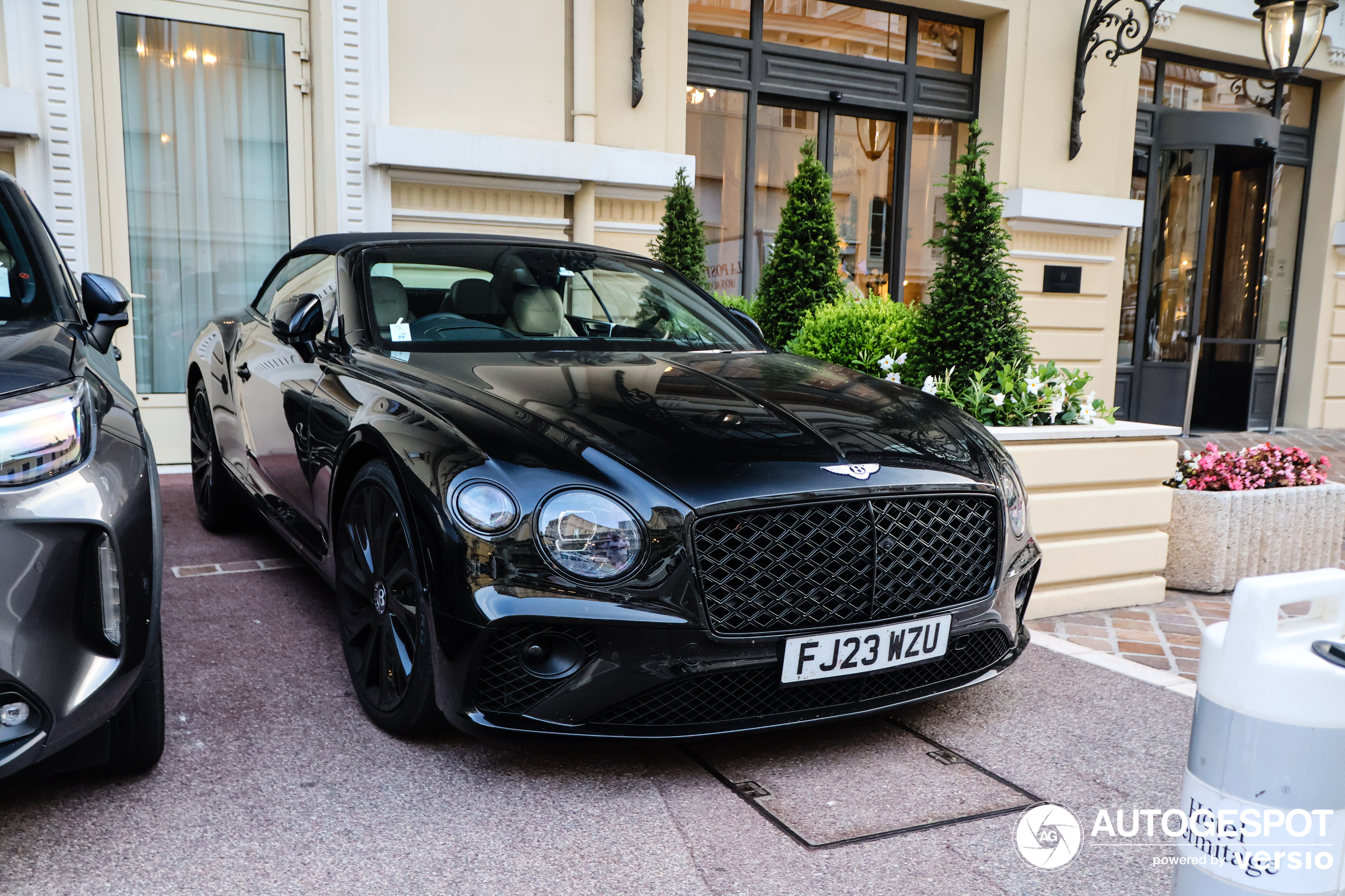 Bentley Continental GTC 2019 Mulliner