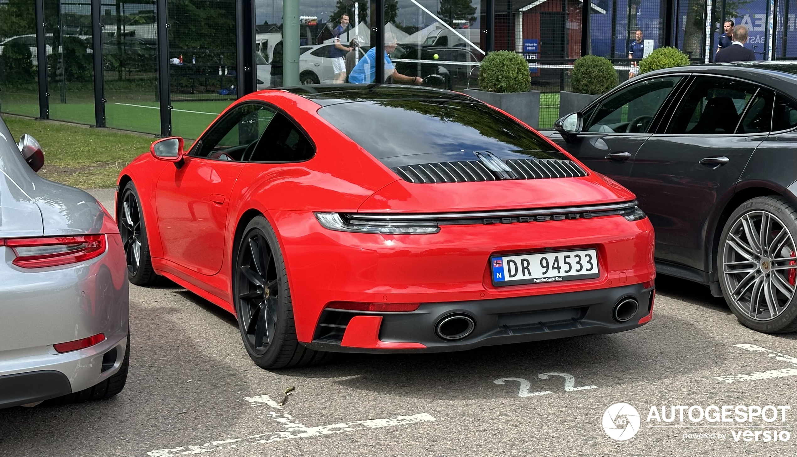 Porsche 992 Carrera 4S