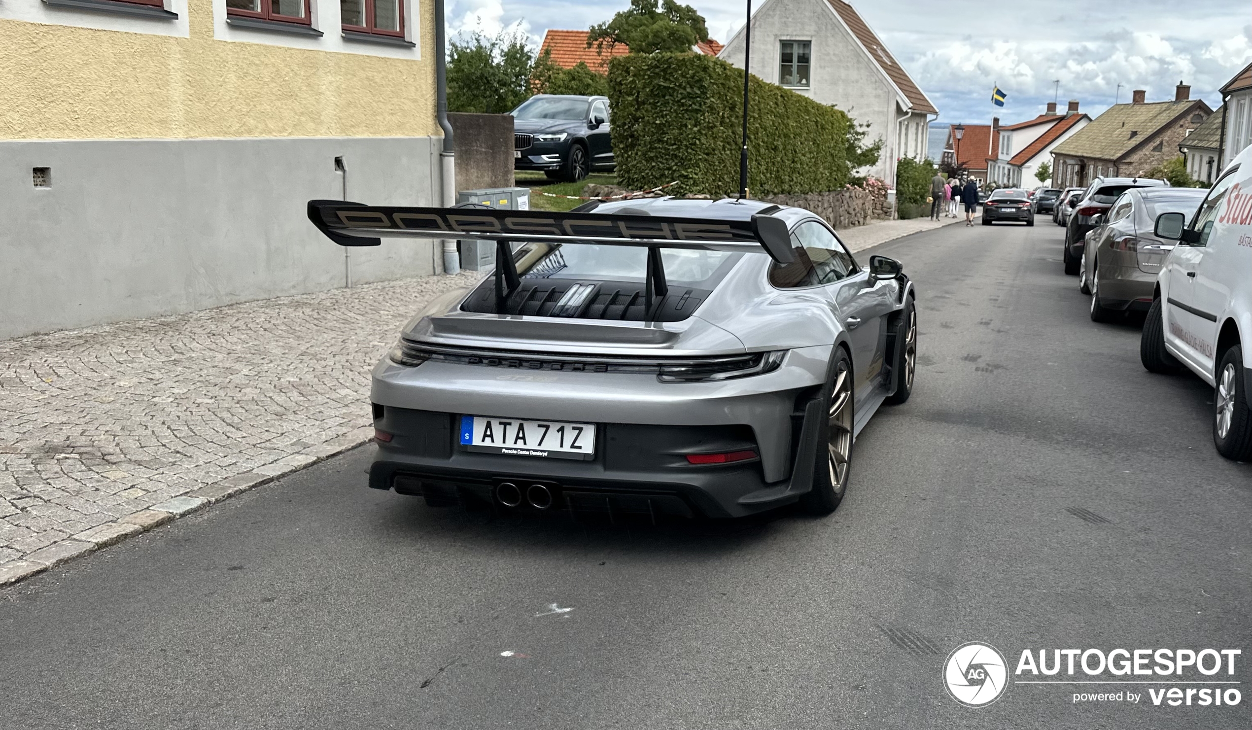 Porsche 992 GT3 RS Weissach Package