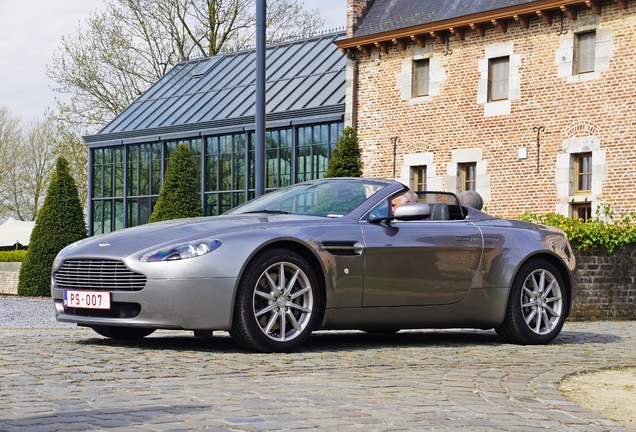 Aston Martin V8 Vantage Roadster