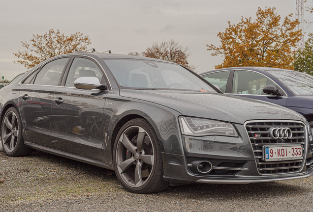 Audi S8 D4