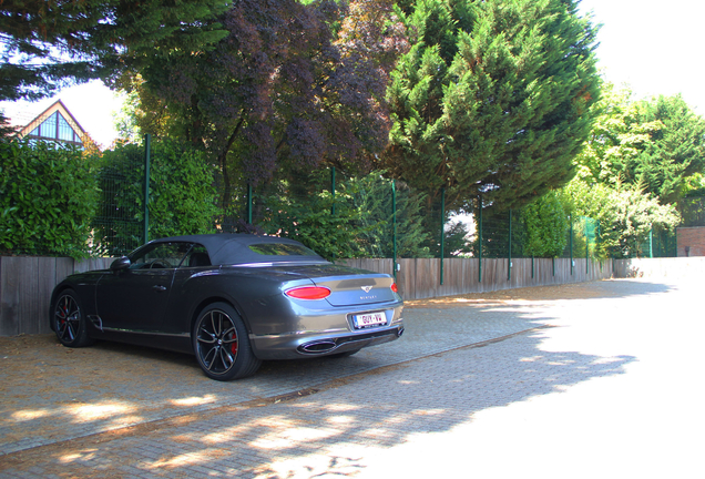 Bentley Continental GTC 2019