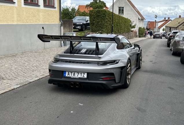 Porsche 992 GT3 RS Weissach Package