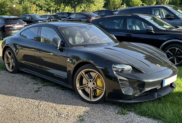 Porsche Taycan Turbo