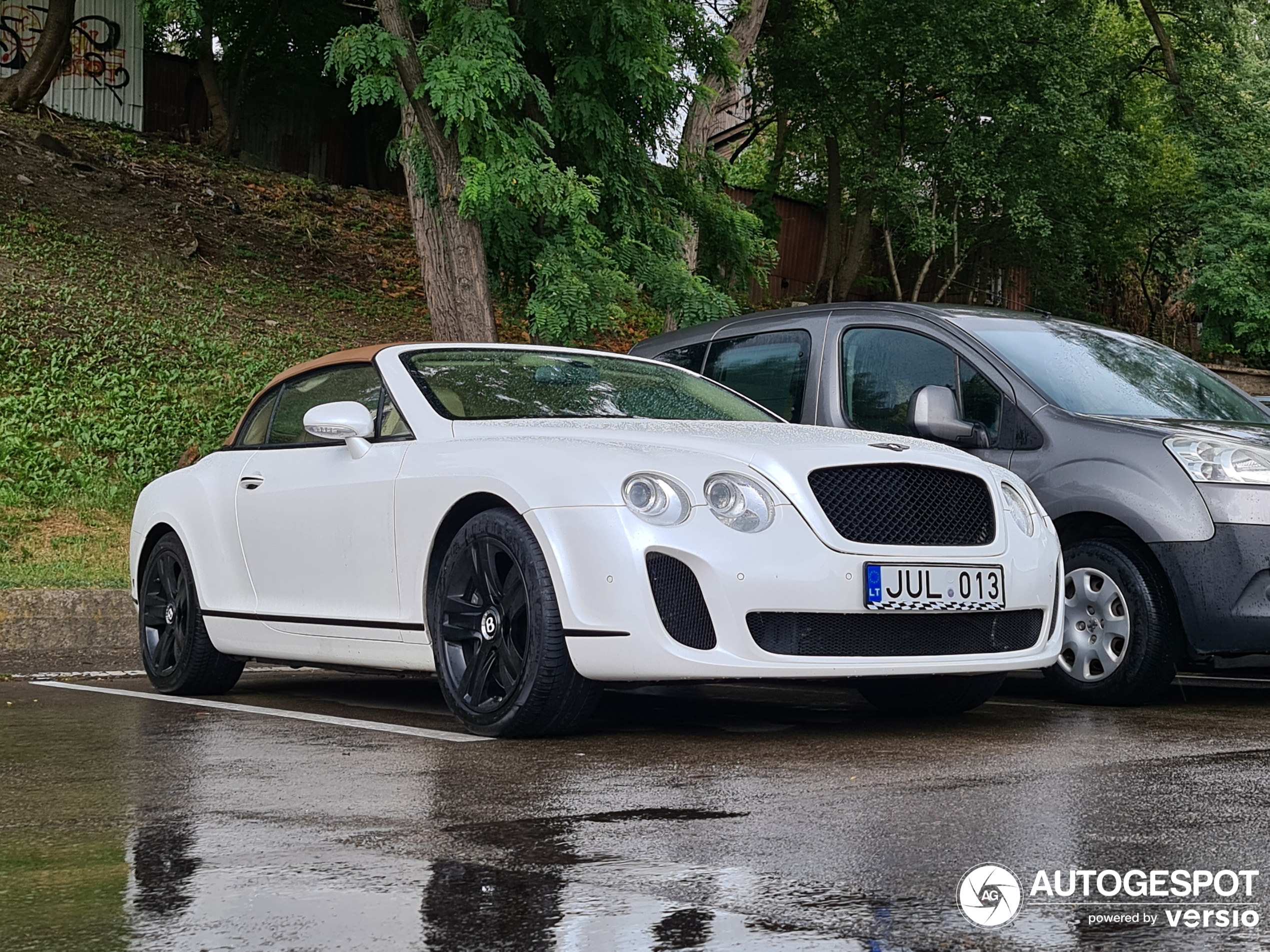 Bentley Continental GTC