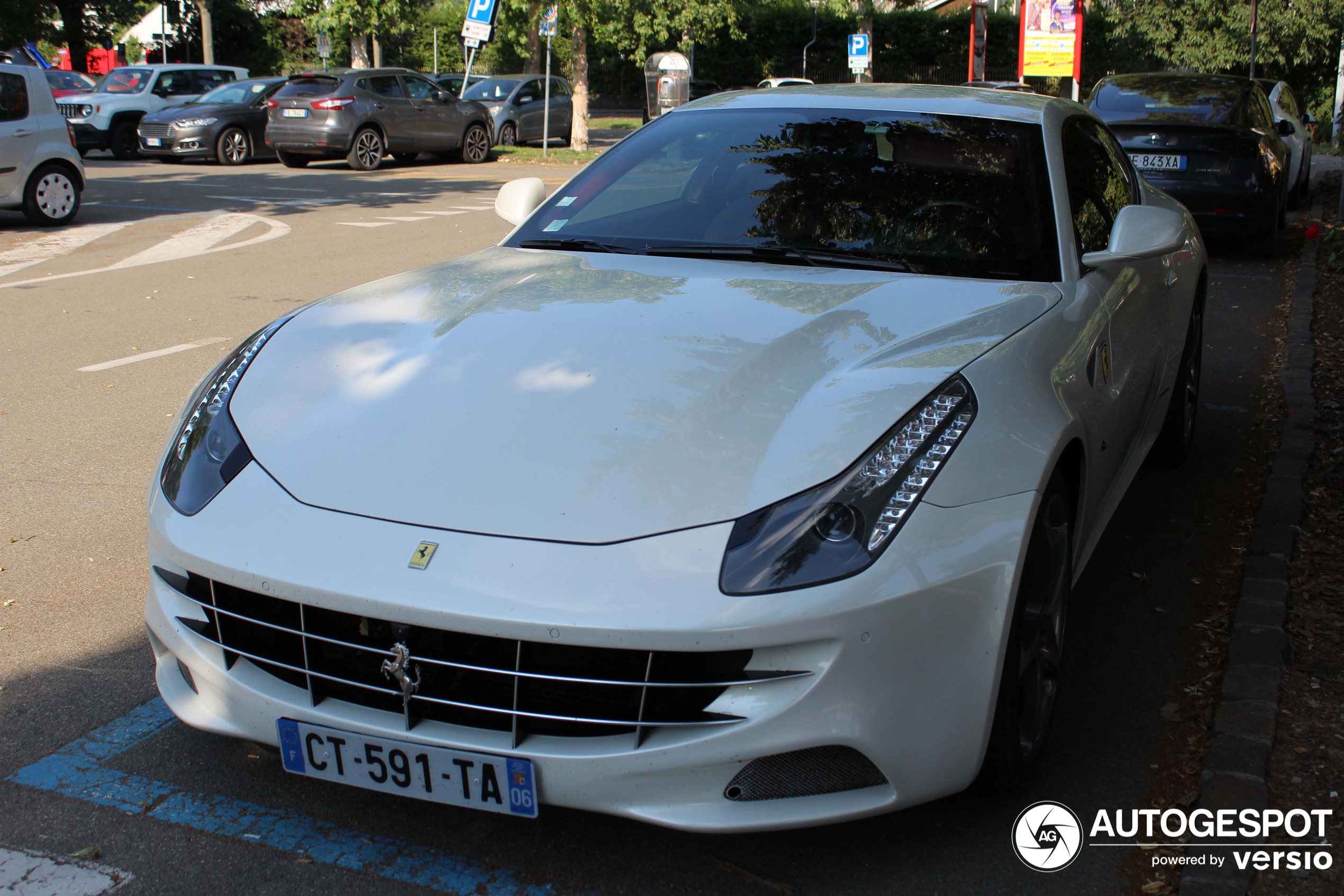 Ferrari FF