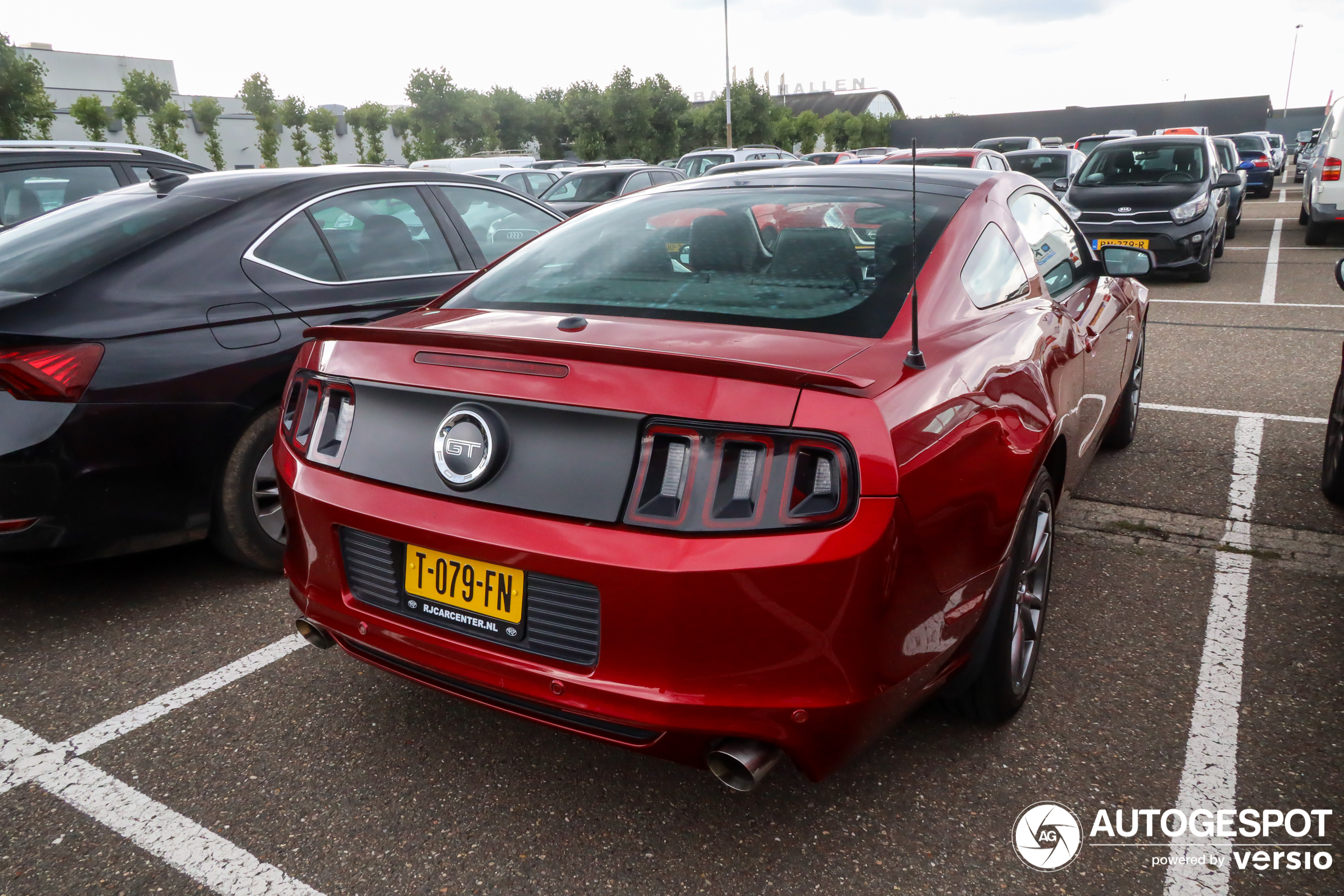 Mustang Gt 2013 Enginenull