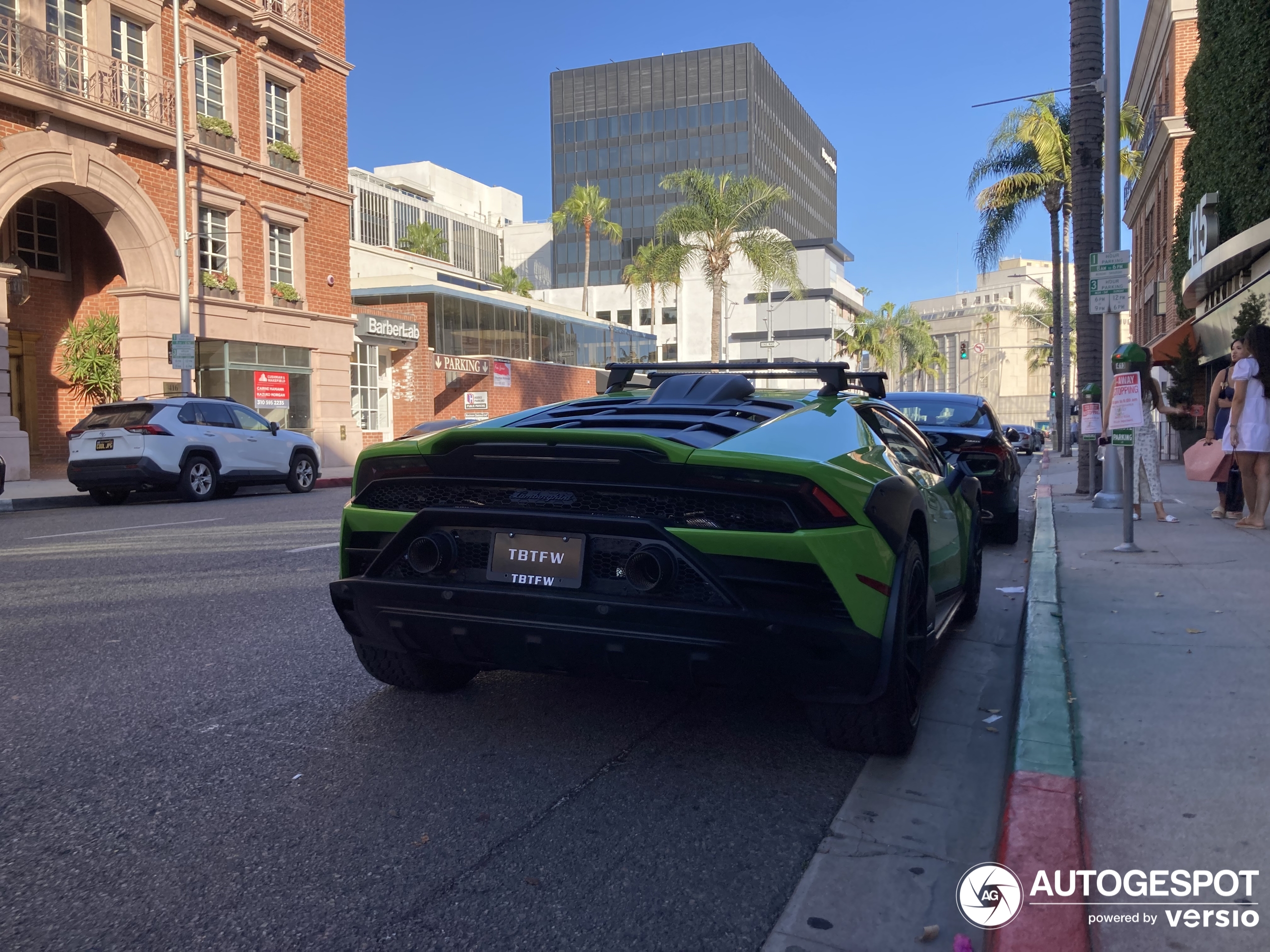 Lamborghini Huracán Sterrato zorgt voor enorm contrast