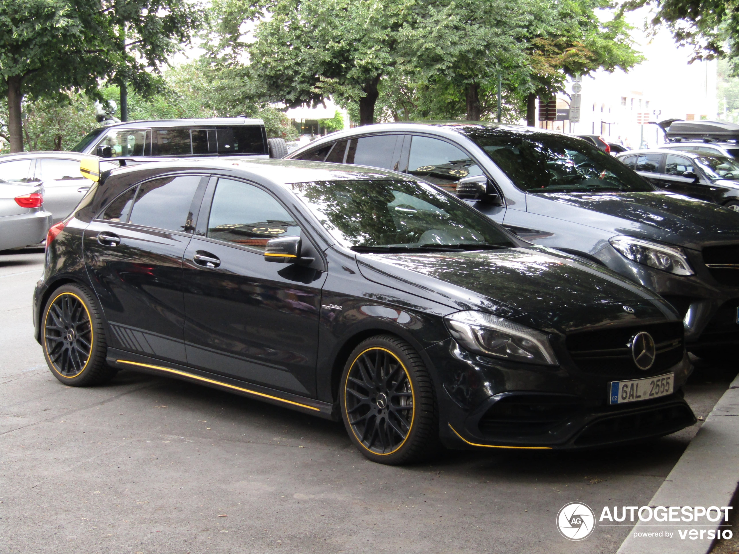 Mercedes-AMG A 45 W176 Yellow Night Edition