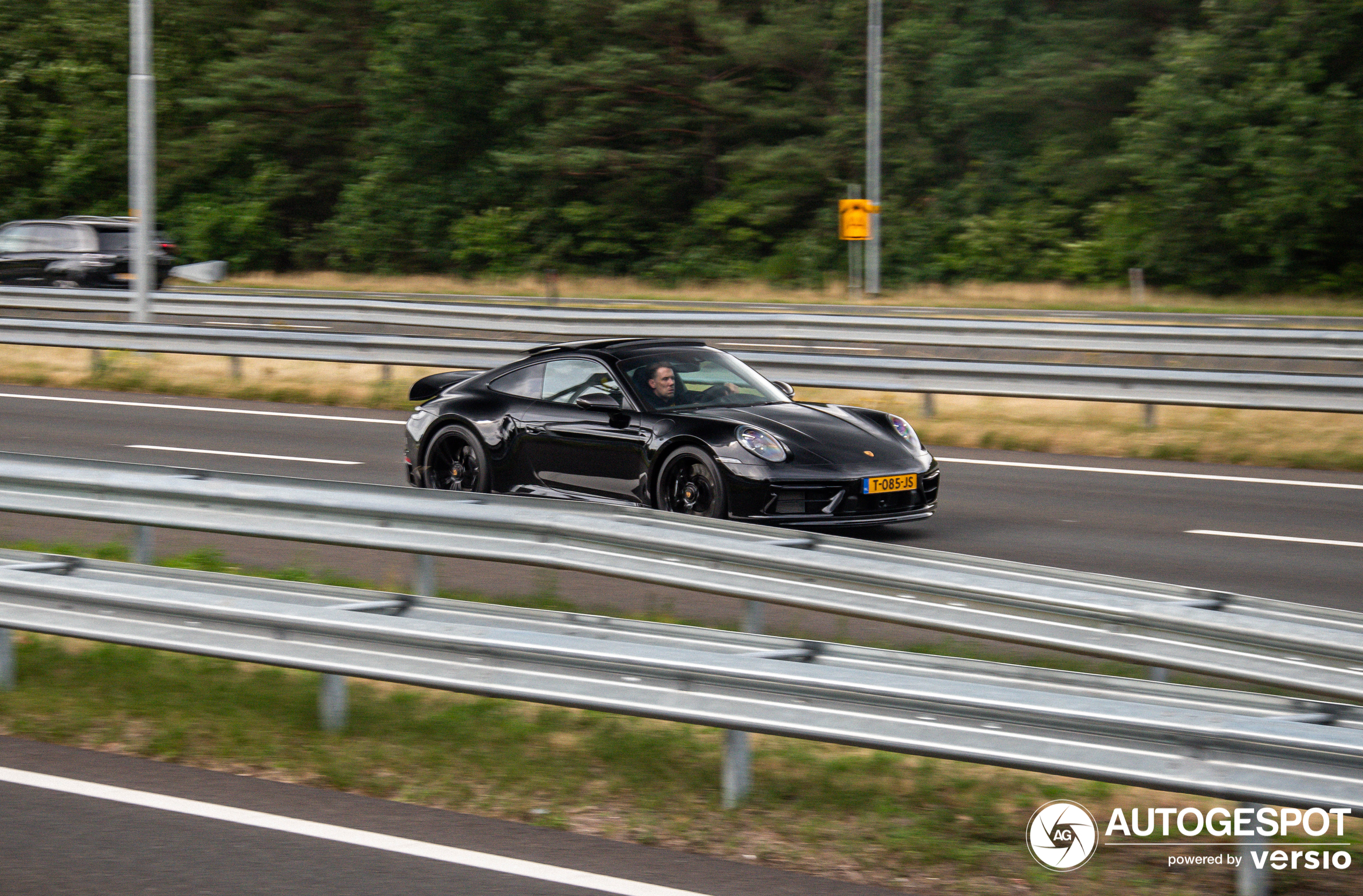 Porsche 992 Carrera GTS