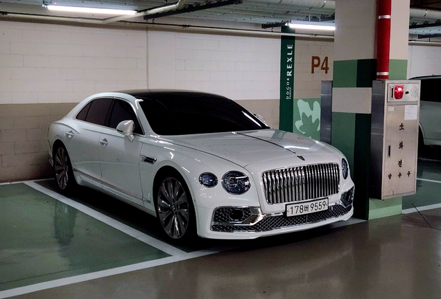 Bentley Flying Spur V8 2021