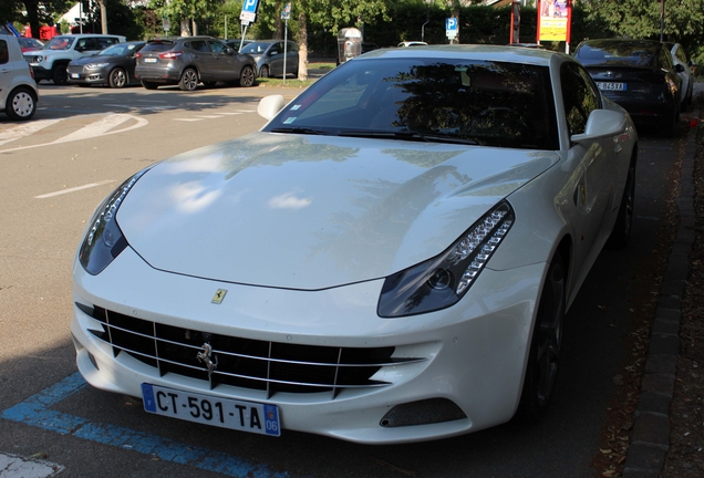 Ferrari FF