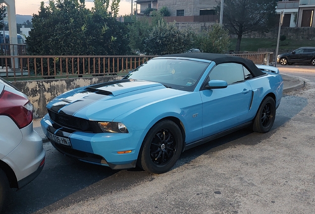 Ford Mustang GT Convertible 2011