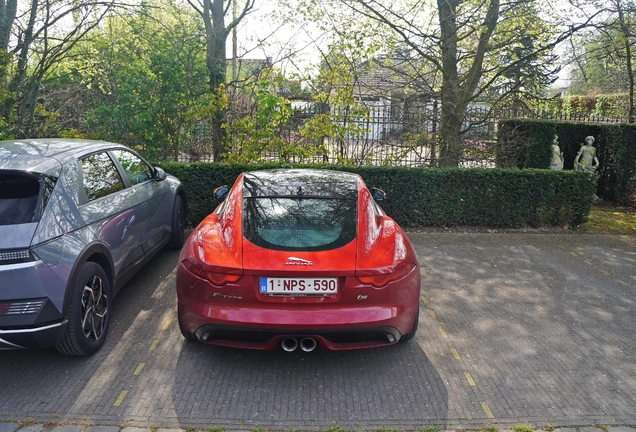 Jaguar F-TYPE S Coupé