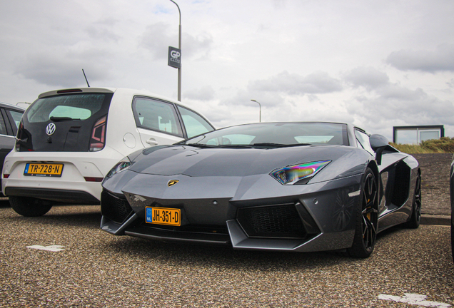 Lamborghini Aventador LP700-4 Roadster