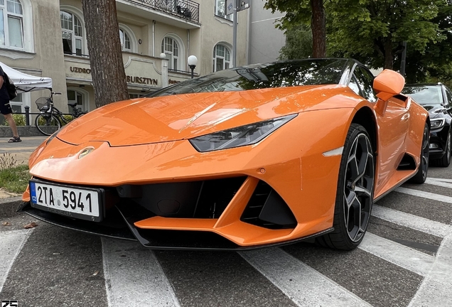 Lamborghini Huracán LP640-4 EVO Spyder