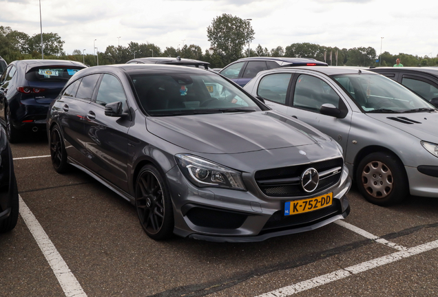 Mercedes-Benz CLA 45 AMG Shooting Brake