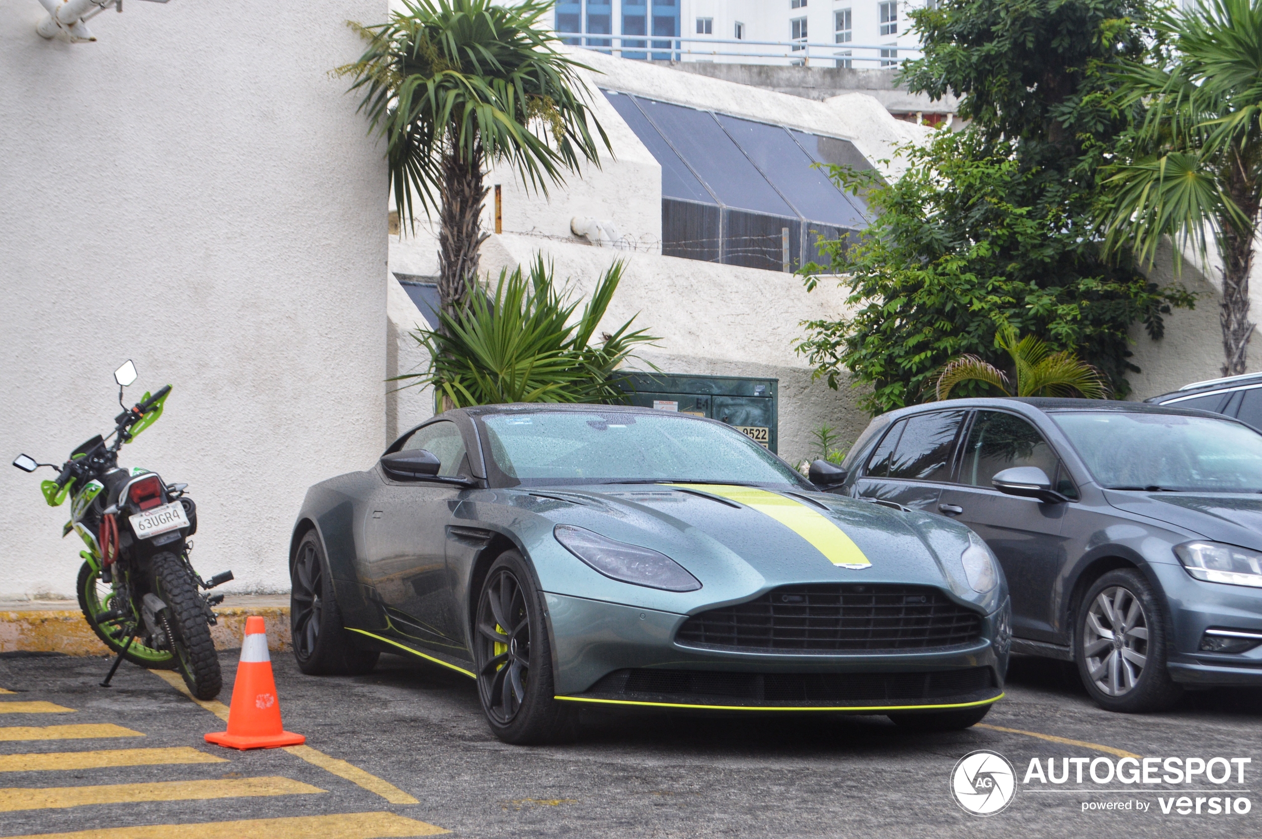 Aston Martin DB11 AMR Signature Edition