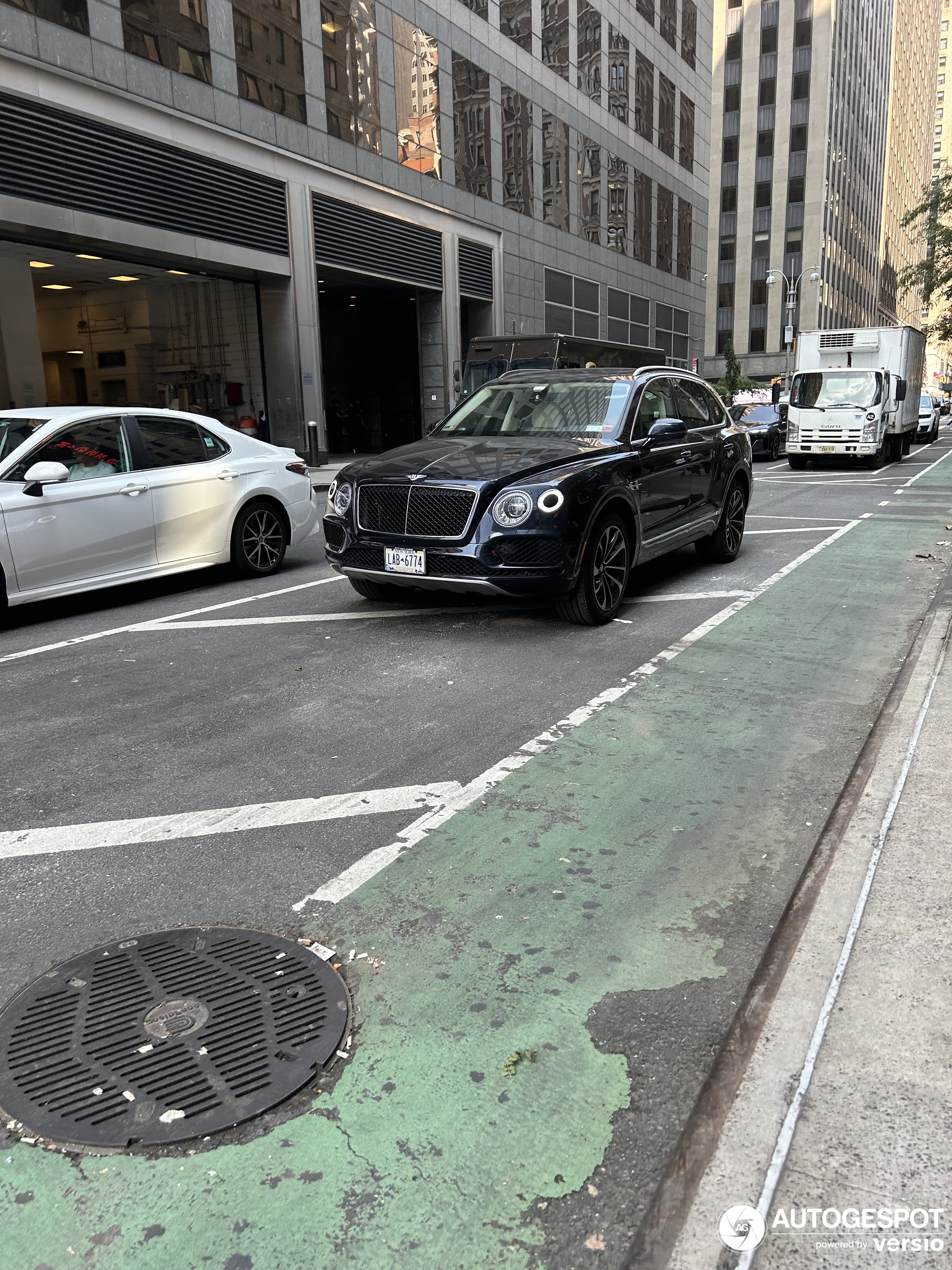 Bentley Bentayga V8