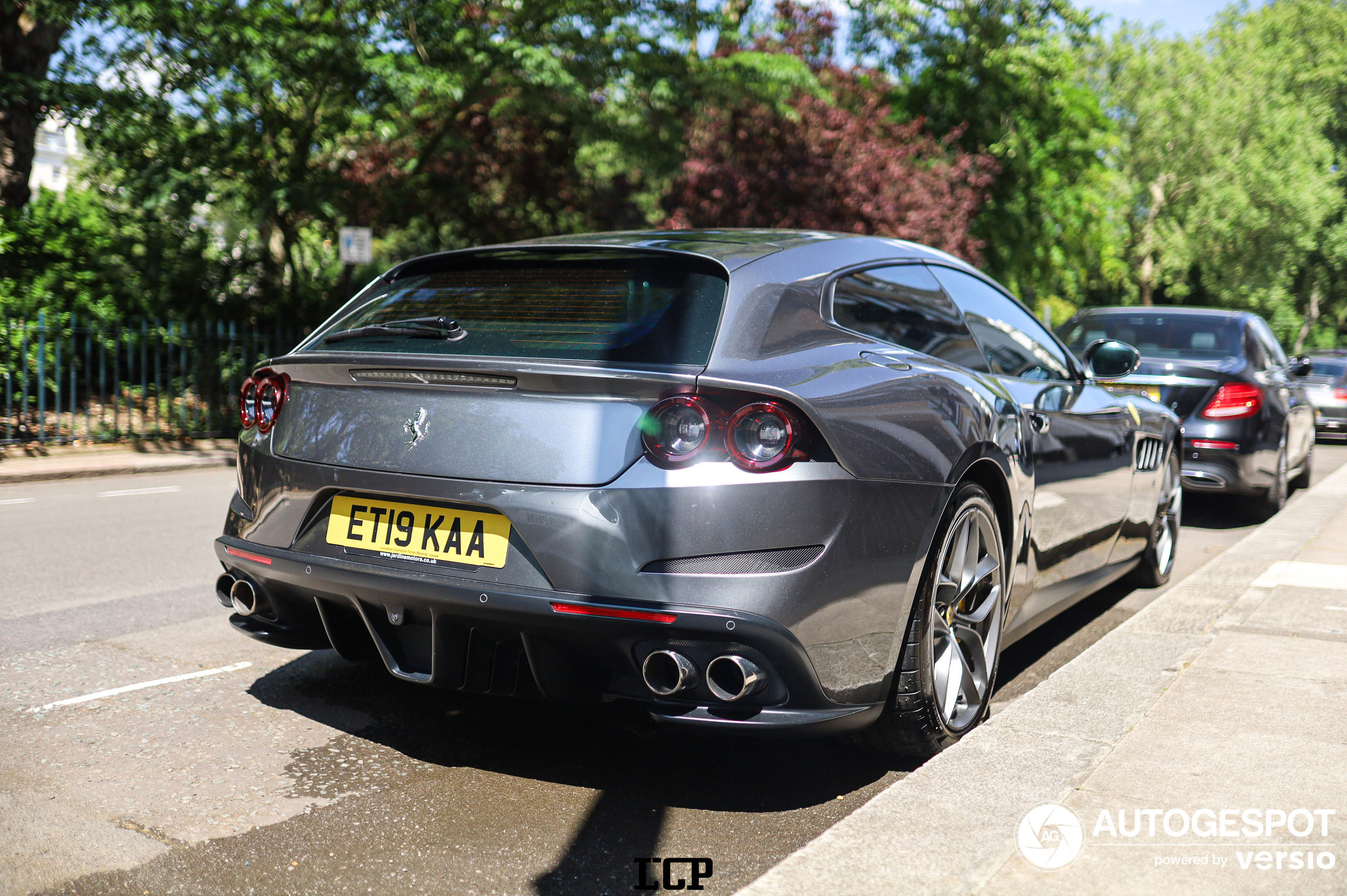 Ferrari GTC4Lusso T