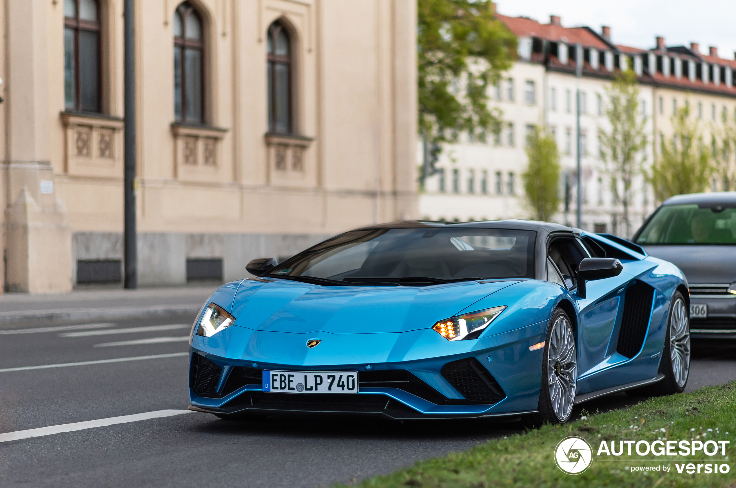 Lamborghini Aventador S LP740-4 Roadster