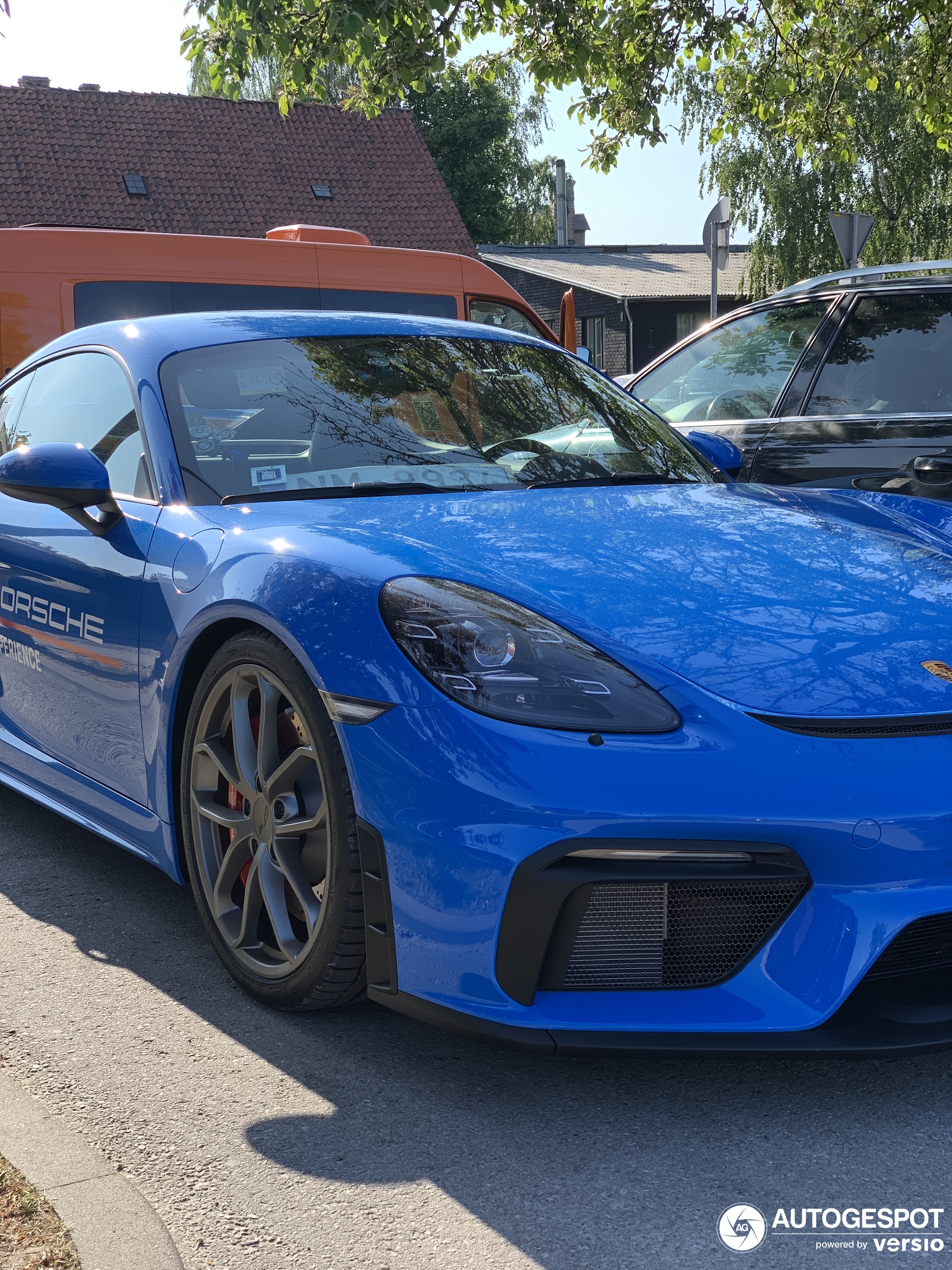 Porsche 718 Cayman GT4