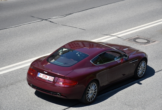 Aston Martin DB9