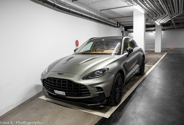 Aston Martin DBX707