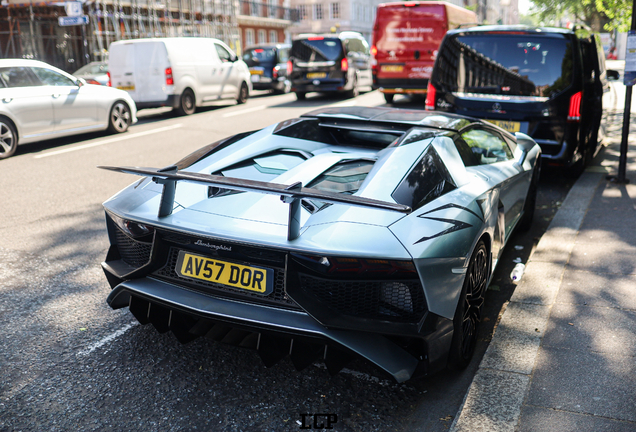 Lamborghini Aventador LP750-4 SuperVeloce Roadster