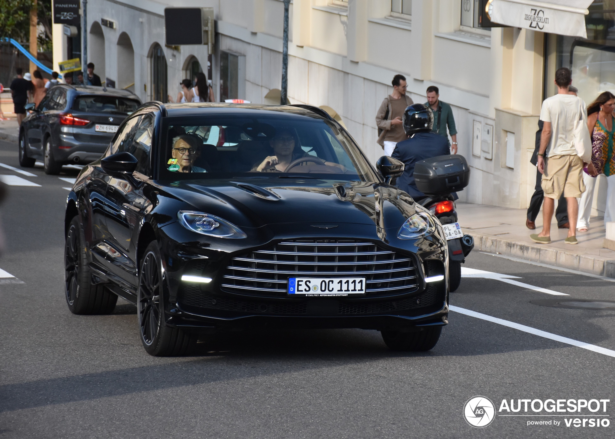 Aston Martin DBX707