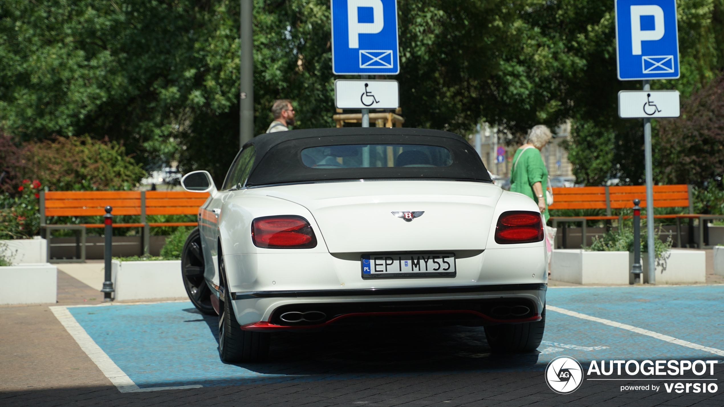 Bentley Continental GTC V8 S 2016 Black Edition