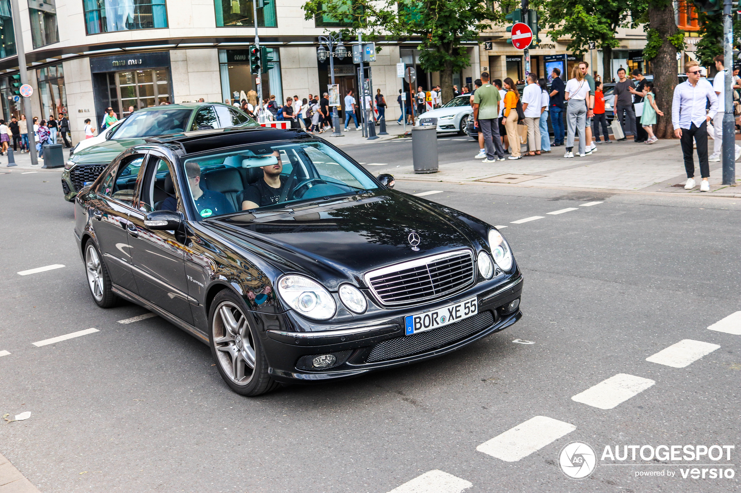 Mercedes-Benz E 55 AMG