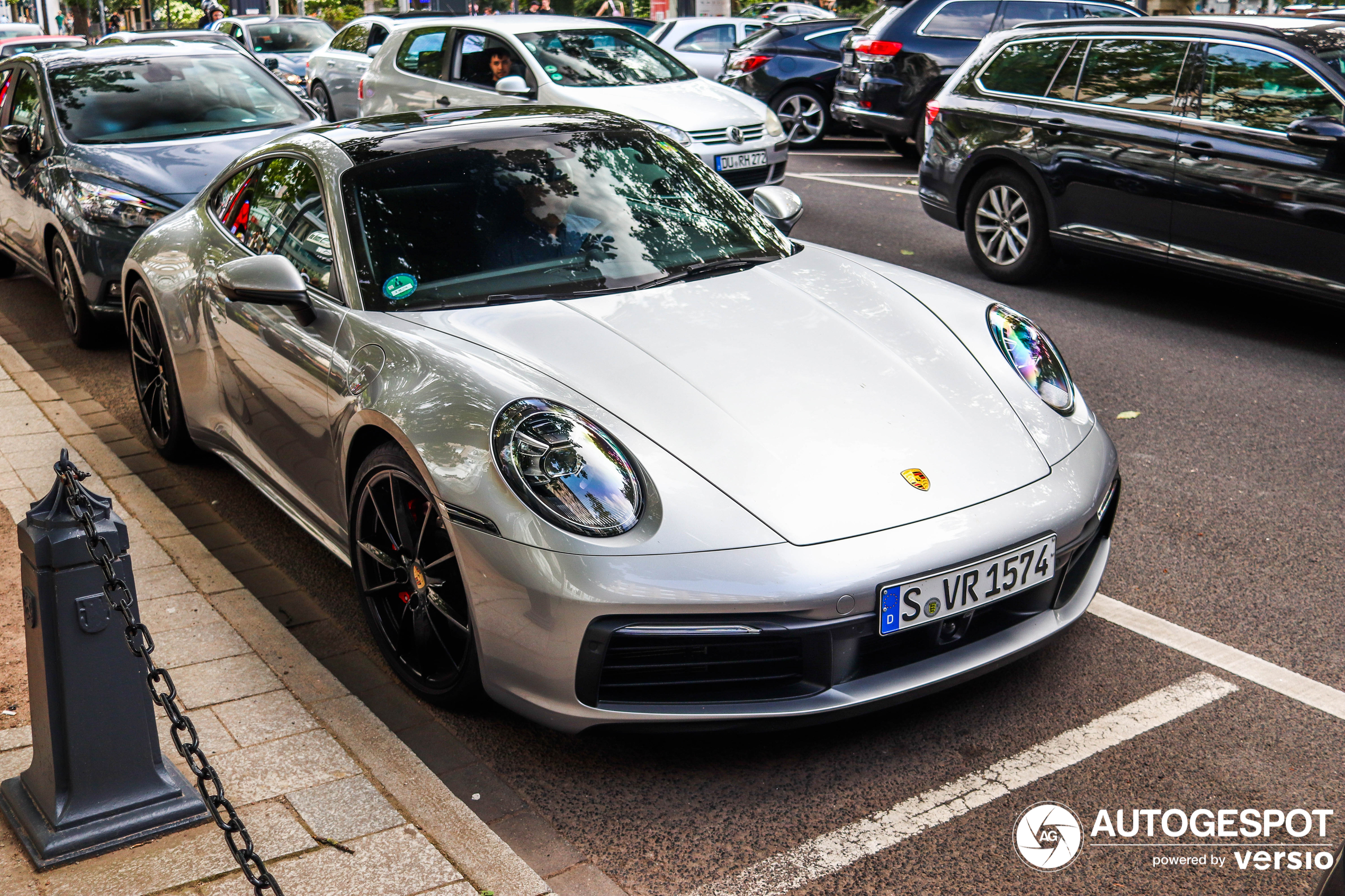 Porsche 992 Carrera 4S