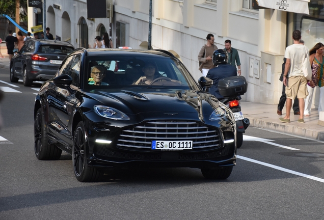 Aston Martin DBX707