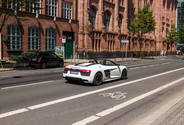 Audi R8 V10 Spyder 2016