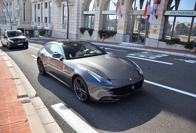 Ferrari FF