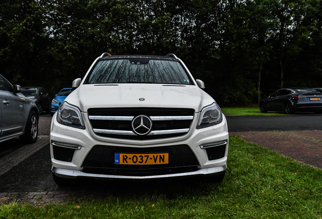 Mercedes-Benz GL 63 AMG X166