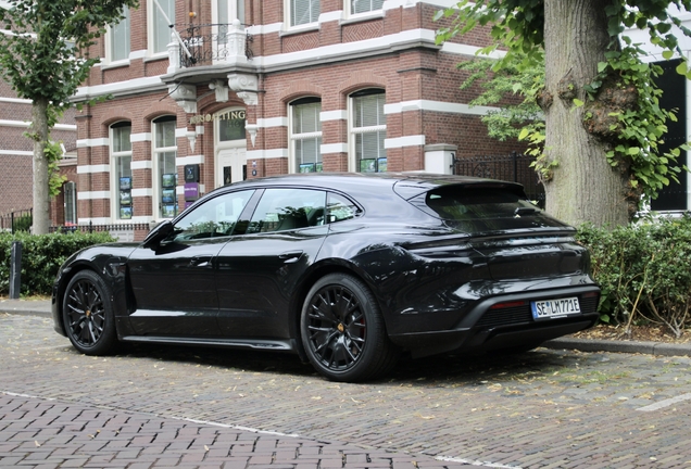 Porsche Taycan GTS Sport Turismo