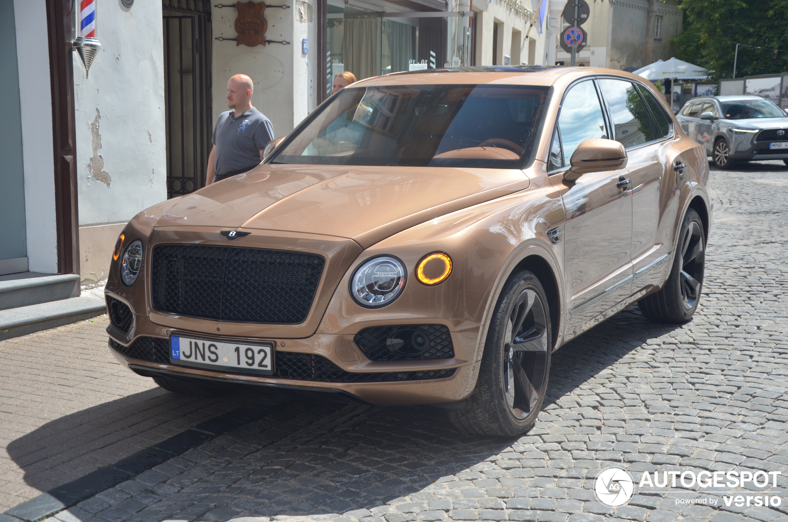 Bentley Bentayga V8