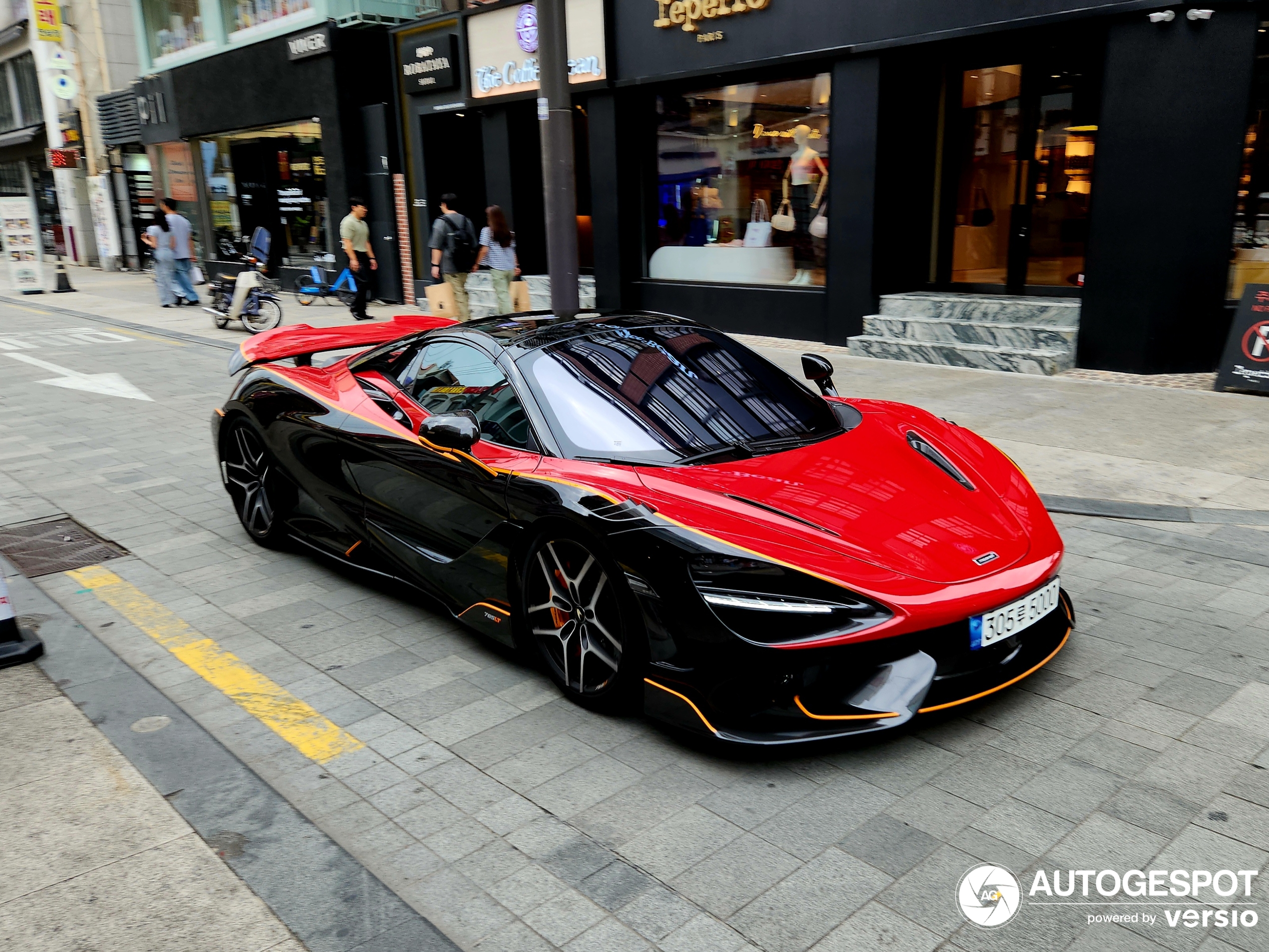 McLaren 765LT Spider